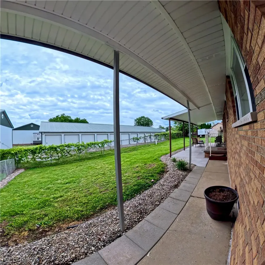 708 Circle Drive, Belpre, OH 45714 - #3