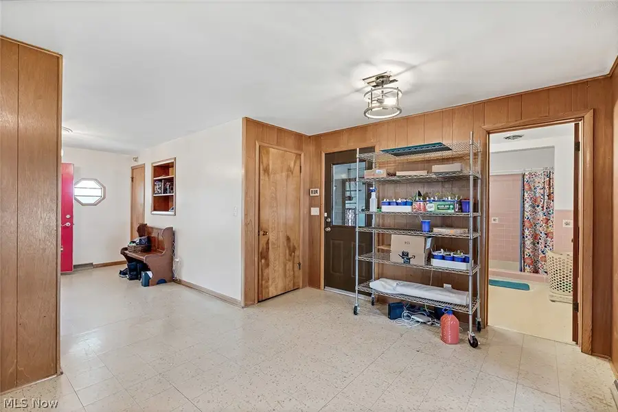 500 Cynthia Drive, Campbell, OH 44405 - #3