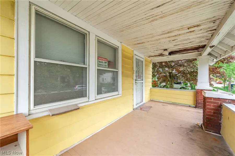 3315 W 58th Street, Cleveland, OH 44102 - #3