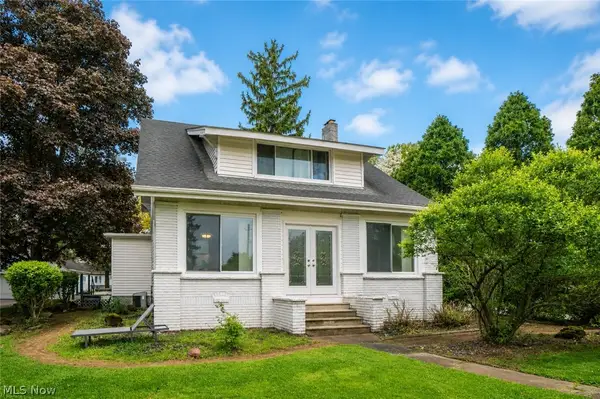 160 Everhard Sw Road, North Canton, OH 44709