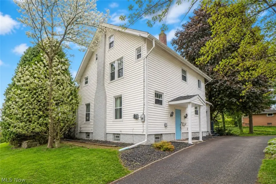 160 Everhard Sw Road, North Canton, OH 44709 - #2