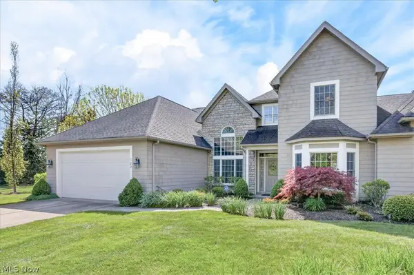 122 Haskell Drive, Bratenahl, OH 44108