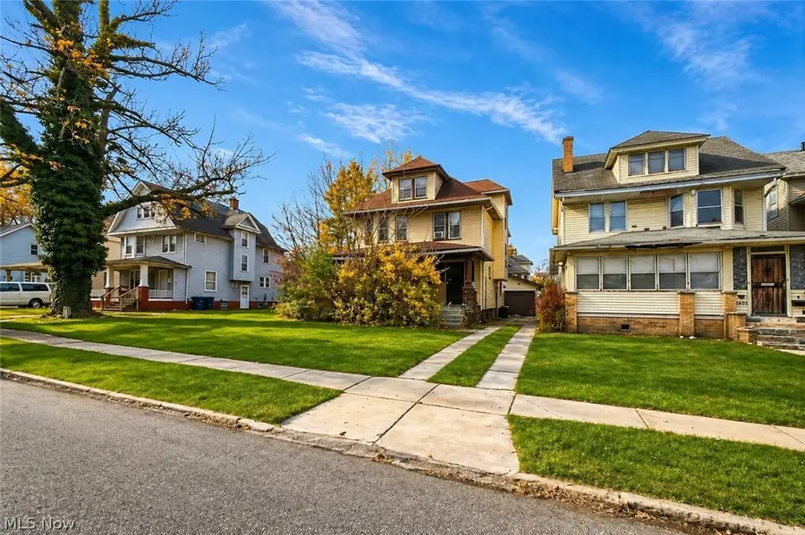 1172 Melbourne Road, East Cleveland, OH 44112 - #2