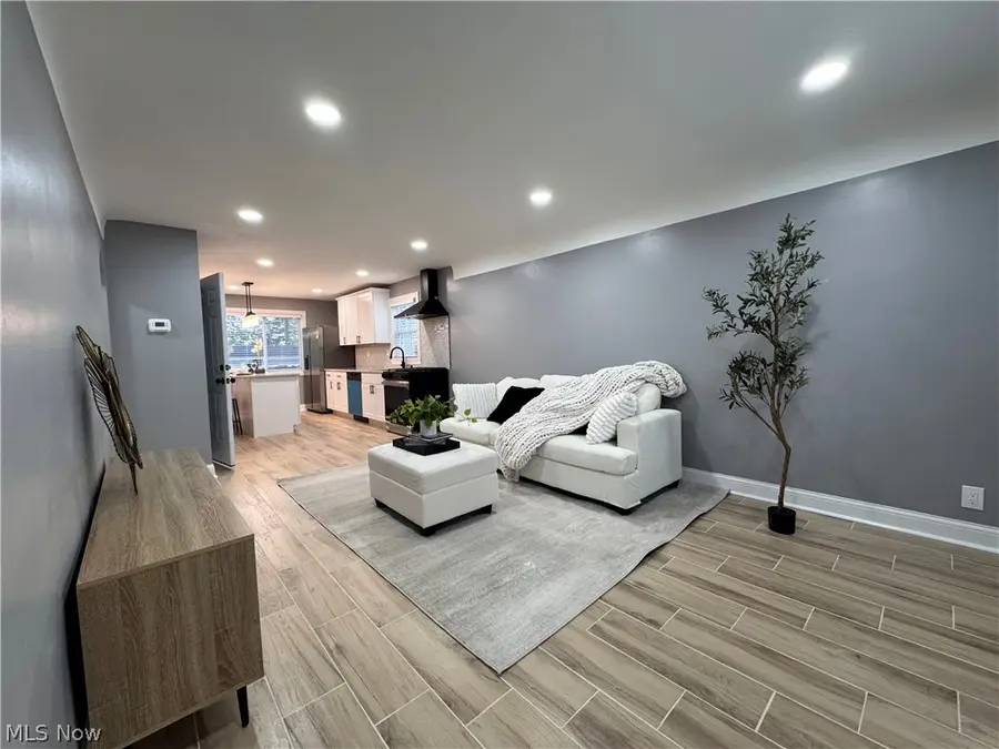 2811 Oak Park Avenue, Cleveland, OH 44109 - #2