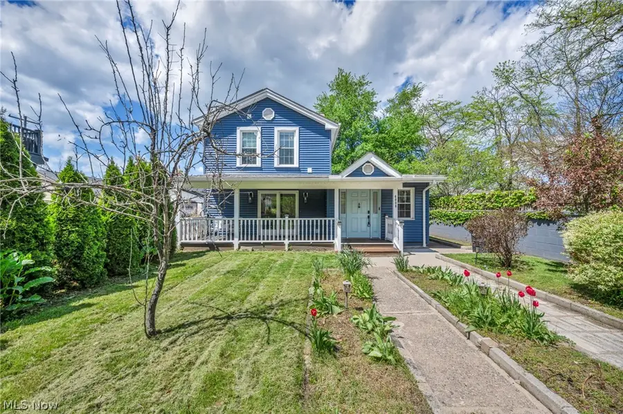 6008 W Clinton Avenue, Cleveland, OH 44102 - #2