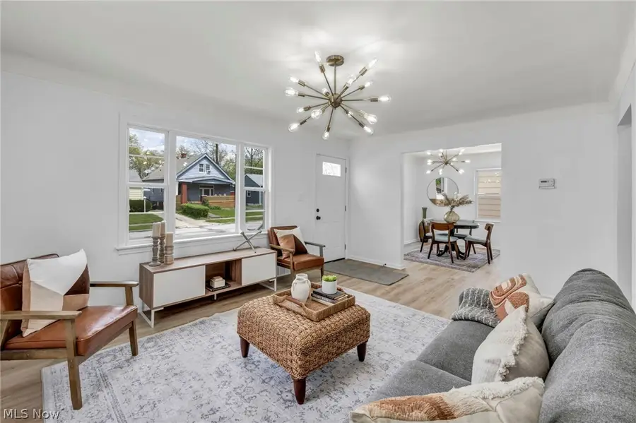 16306 Clearview Avenue, Cleveland, OH 44128 - #2