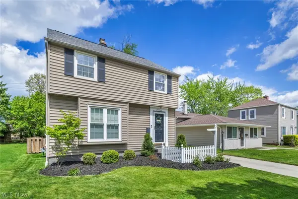 20944 Woodstock Avenue, Fairview Park, OH 44126