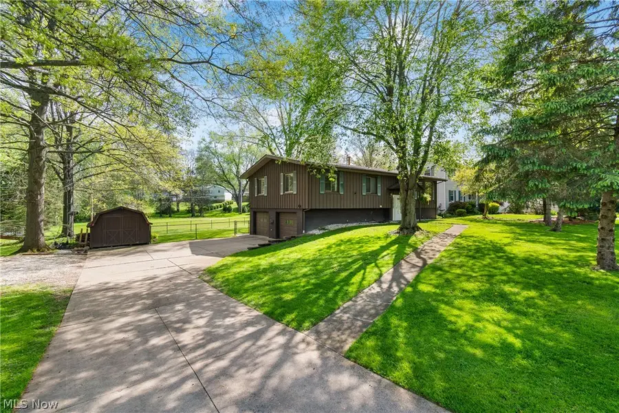 370 Applegrove Ne Street, North Canton, OH 44720 - #2