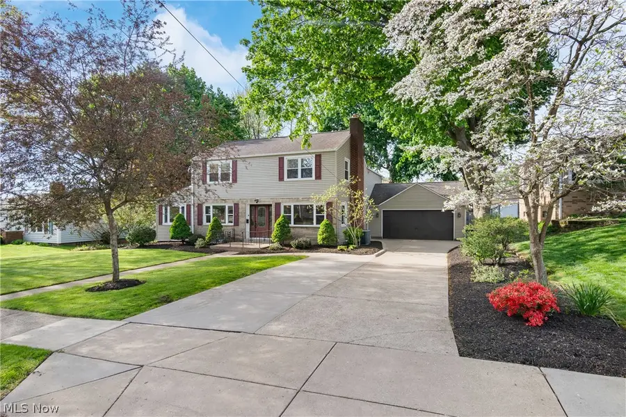 134 Bonnett Sw Street, North Canton, OH 44720 - #2