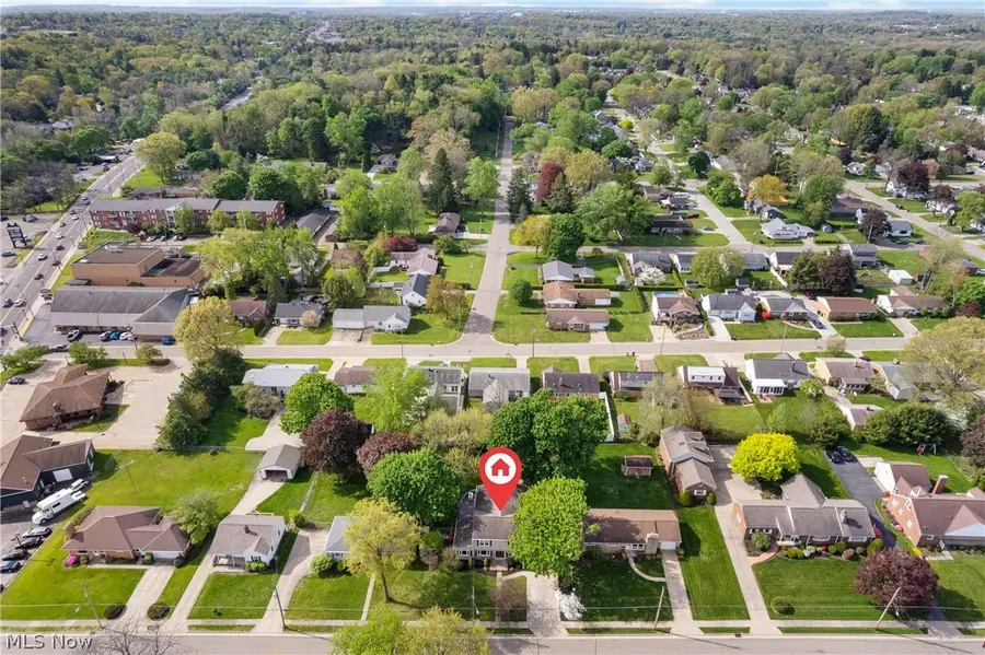 134 Bonnett Sw Street, North Canton, OH 44720 - #3