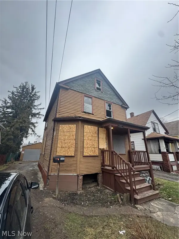 3008 Roanoke Avenue, Cleveland, OH 44109
