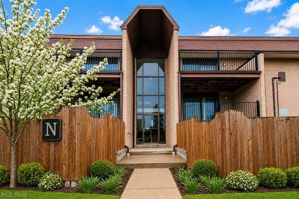 9956 Johnnycake Ridge Rd #N-3, Concord Twp, OH 44077