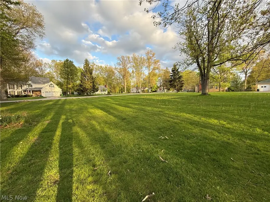 154 Tomahawk Drive, Avon Lake, OH 44012 - #3