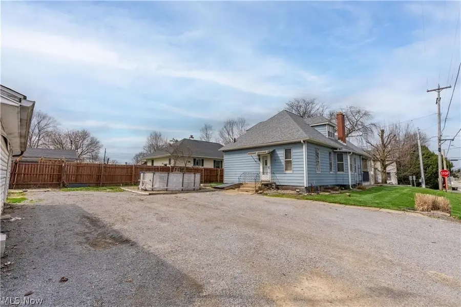 12020 Easton Ne Street, Alliance, OH 44601 - #3