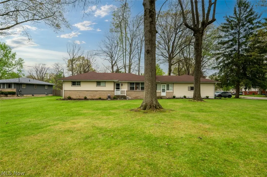 503 E Montrose Street, Youngstown, OH 44505 - #1