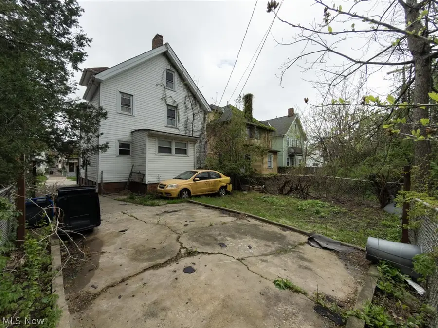 9409 Empire Avenue, Cleveland, OH 44108 - #2