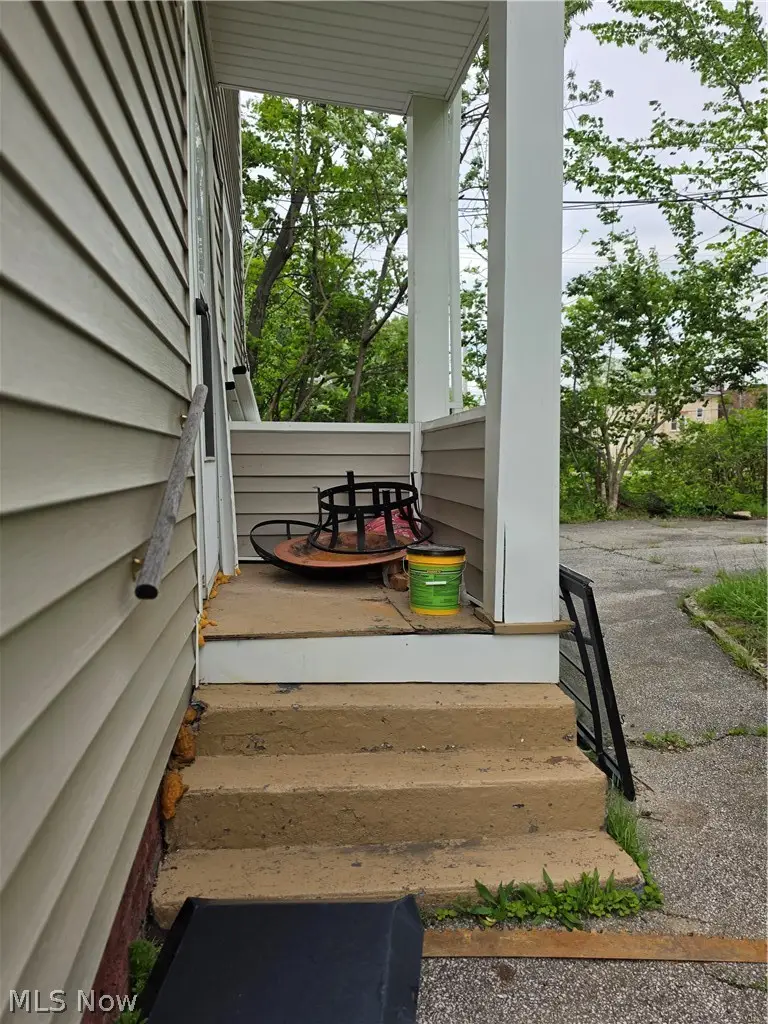 3513 E 117th Street, Cleveland, OH 44105 - #2
