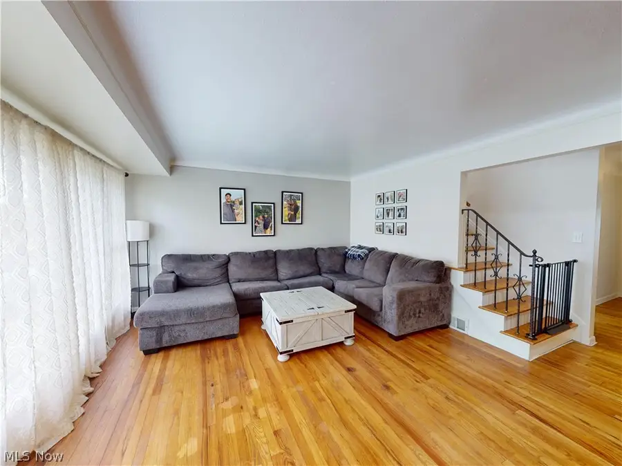 1339 Haverston Road, Lyndhurst, OH 44124 - #3