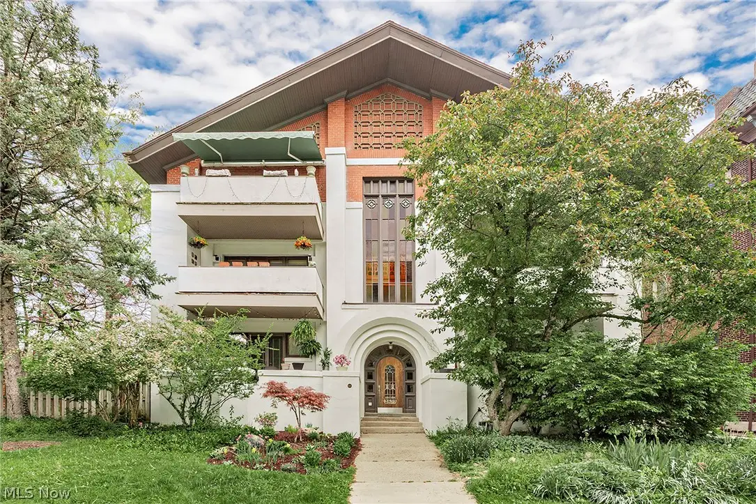 2577 Overlook Road #W3 (5), Cleveland Heights, OH 44106 - #1