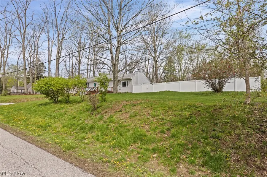 565 Perry Road, Tallmadge, OH 44278 - #3
