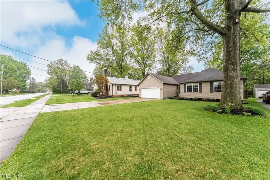 22461 Macbeth Avenue, Fairview Park, OH 44126 - #2