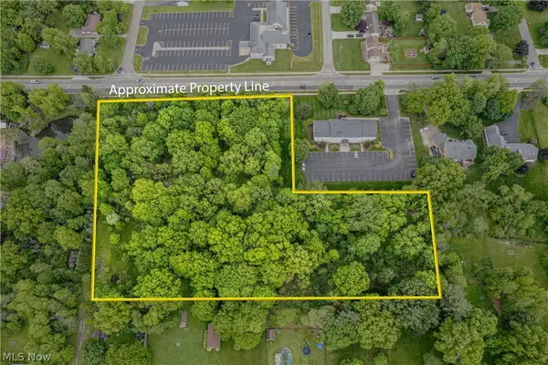 196 N Broad Street, Canfield, OH 44406