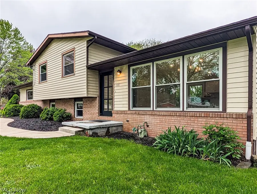1101 Chaparrel Sw Road, Hartville, OH 44632 - #2