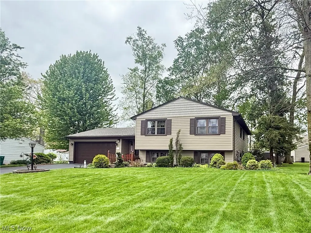 3225 Caprice Sw Drive, Warren, OH 44481 - #1