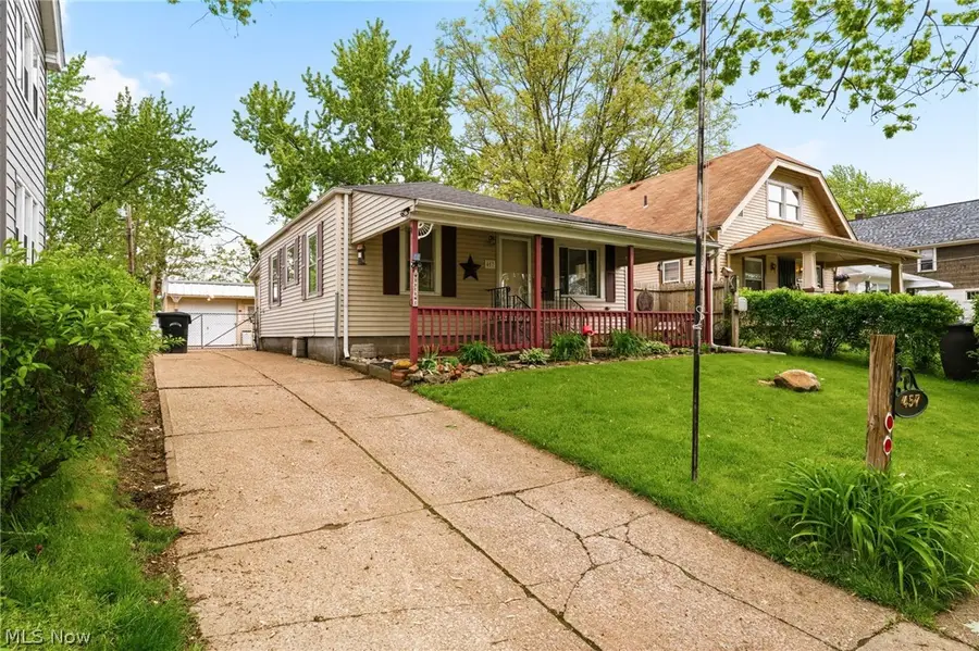 457 9th Street, Elyria, OH 44035 - #3