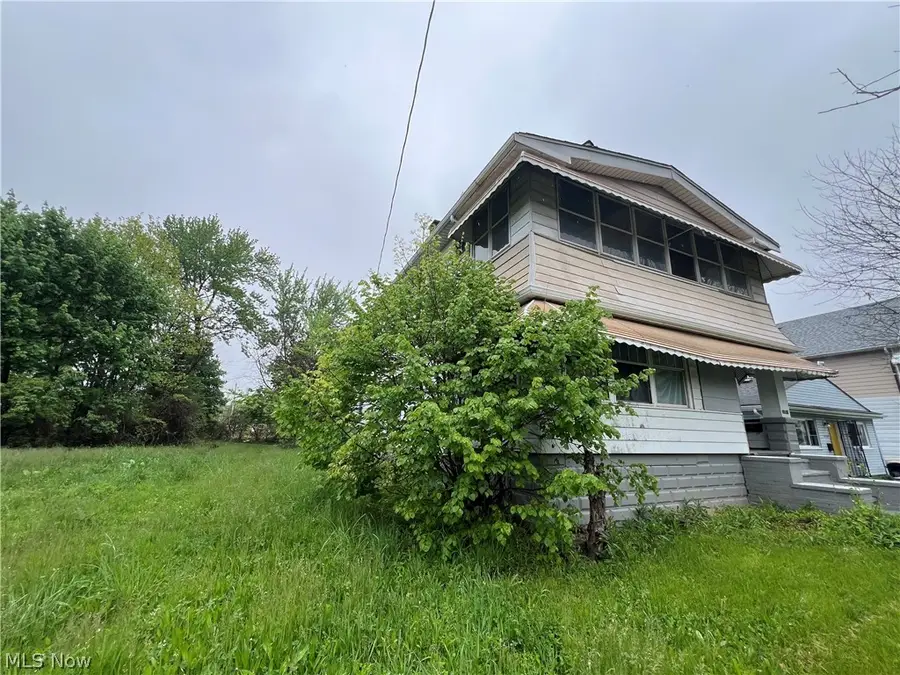 12305 Rexford Avenue, Cleveland, OH 44105 - #3