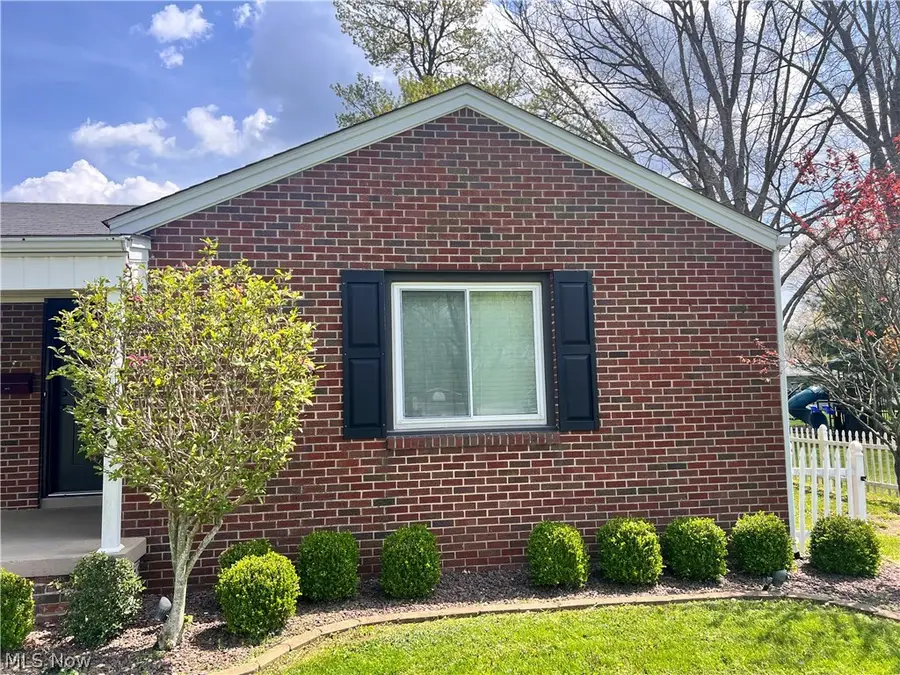 4047 Cascade Drive, Youngstown, OH 44511 - #2