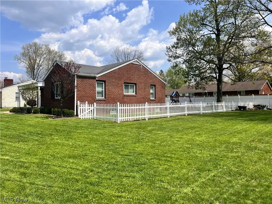 4047 Cascade Drive, Youngstown, OH 44511 - #3