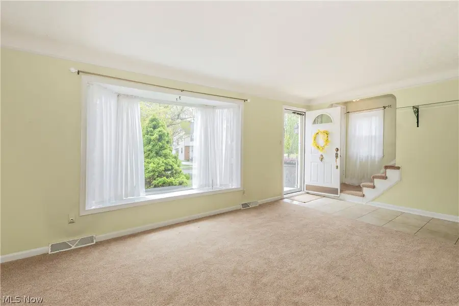 4809 Westbourne Road, Lyndhurst, OH 44124 - #3