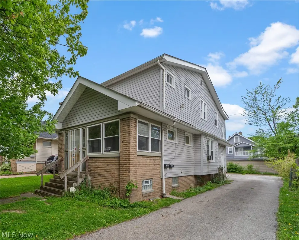 10816 Governor Avenue, Cleveland, OH 44111 - #1