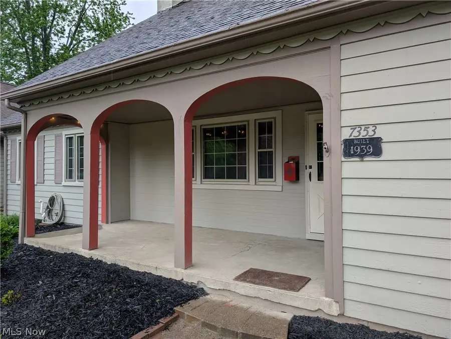 7353 Columbia, Olmsted Falls, OH 44138 - #3