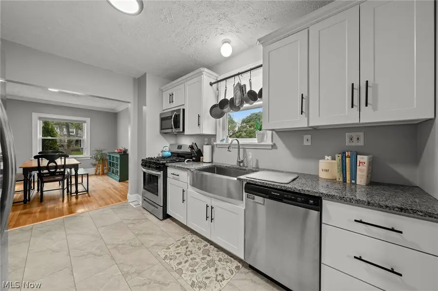 3273 Meadowbrook Boulevard, Cleveland Heights, OH 44118 - #3
