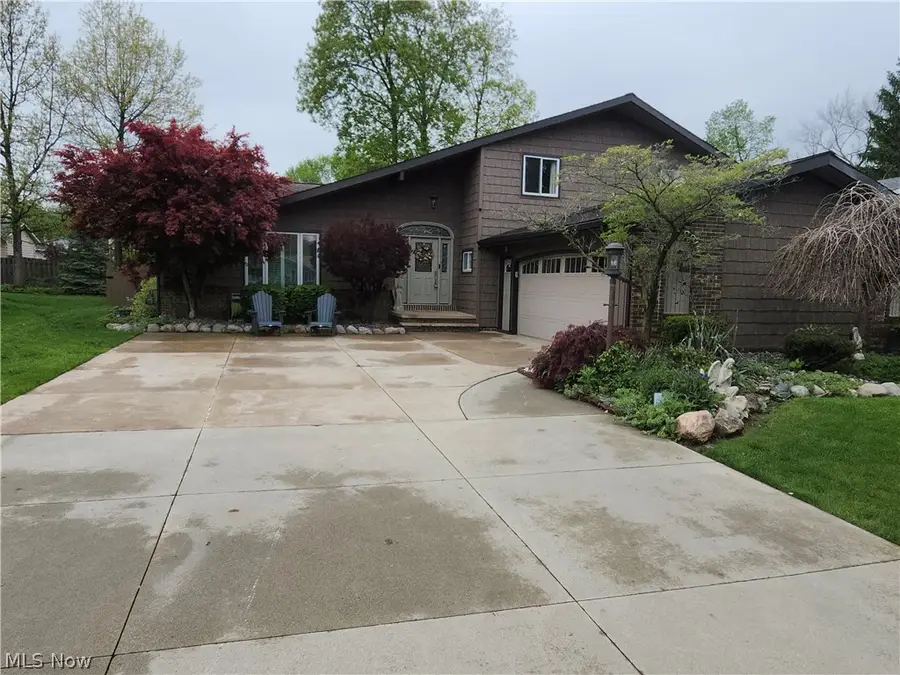 7680 Aldersyde Drive, Middleburg Heights, OH 44130 - #3