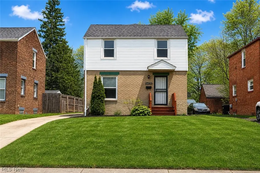 17511 Throckley Avenue, Cleveland, OH 44128 - #2