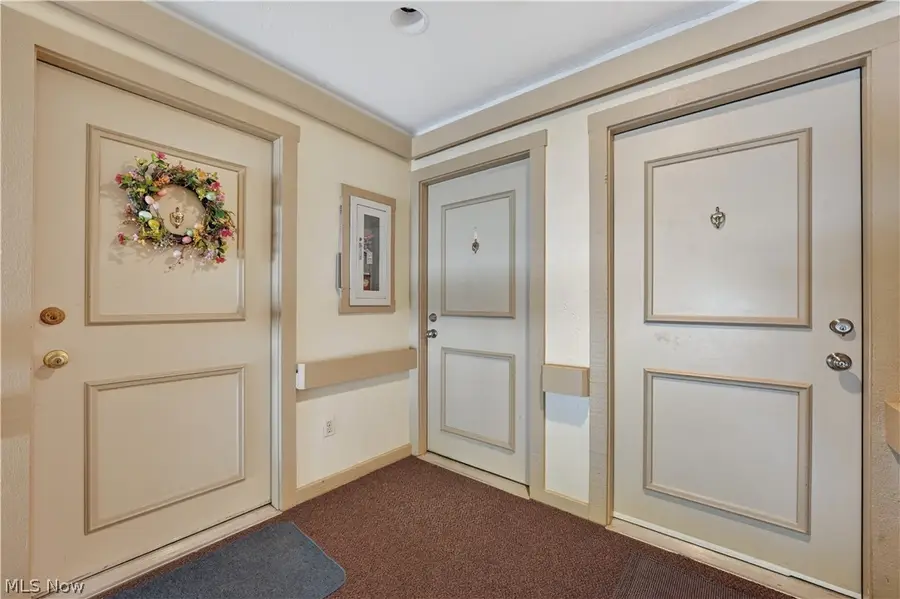 2930 N Bay Drive #L7, Westlake, OH 44145 - #3