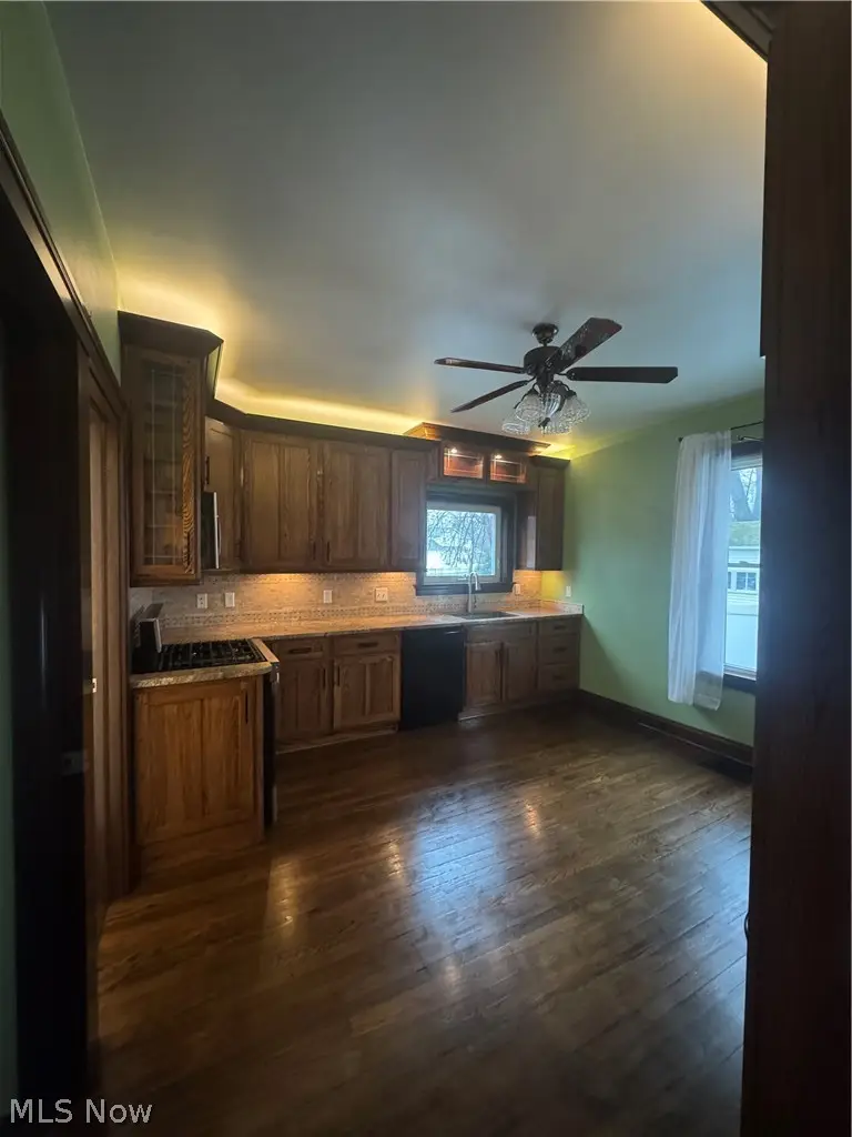 8506 Nowlen Street, Mentor, OH 44060 - #3