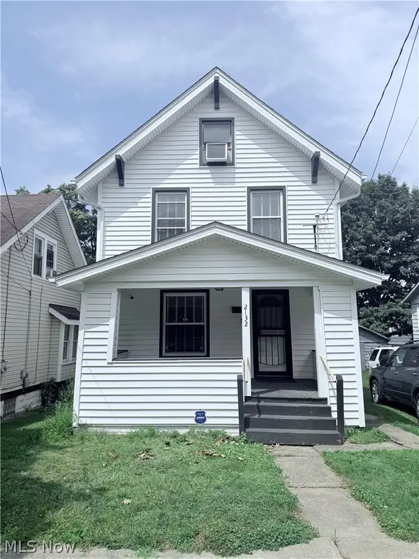 2132 10th Sw Street, Akron, OH 44314