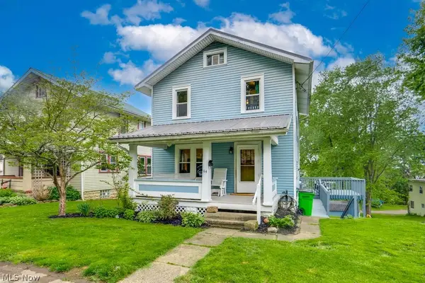 54 S School Street, Millersburg, OH 44654