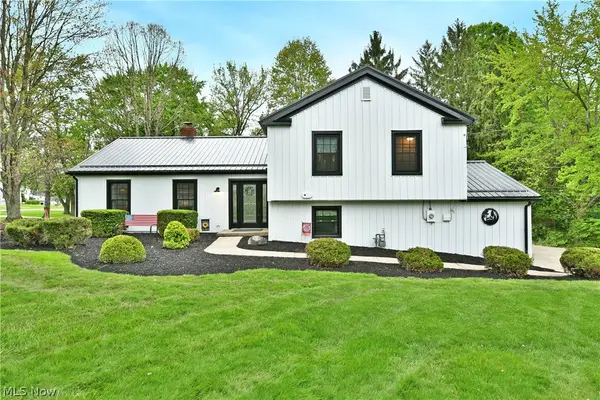 8093 S Park Drive, Garrettsville, OH 44231