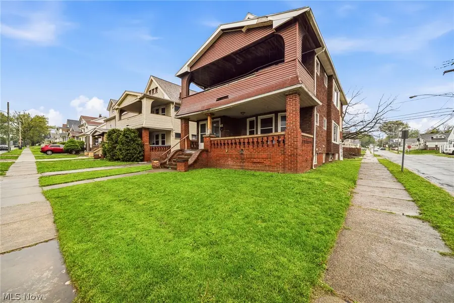4697 E 85th Street, Garfield Heights, OH 44125 - #2