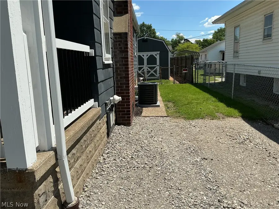 228 Florence Avenue, Zanesville, OH 43701 - #3