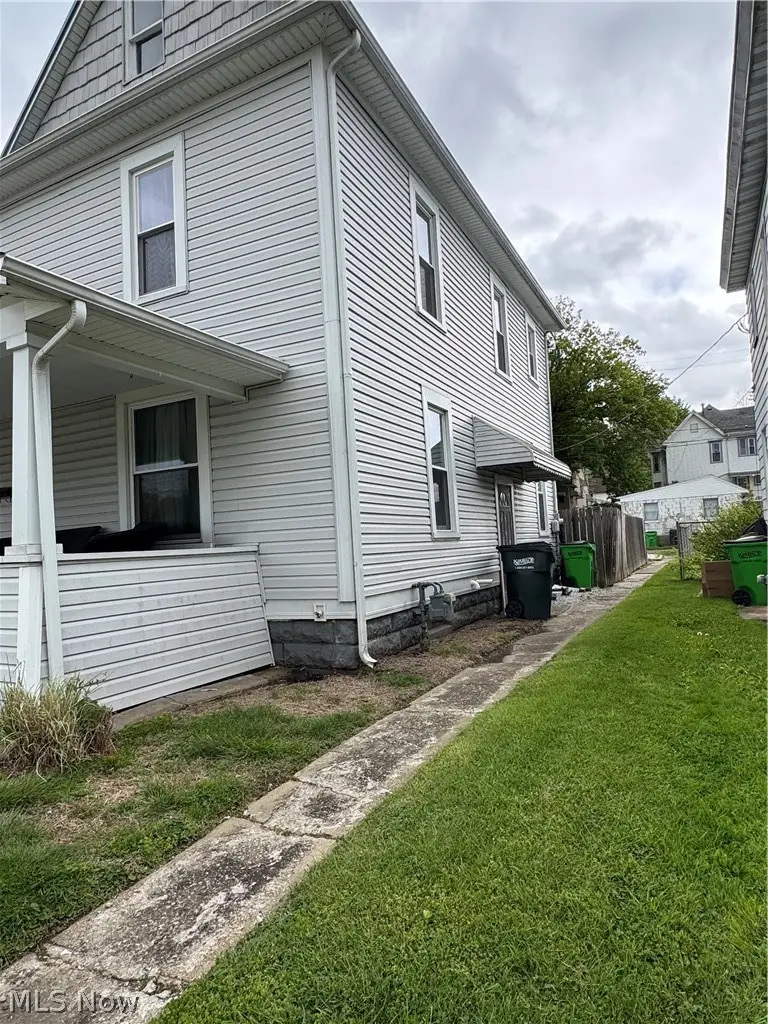 776 S 6th Street, Coshocton, OH 43812 - #2