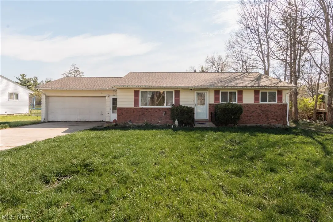 19157 Howe Road, Strongsville, OH 44136 - #1