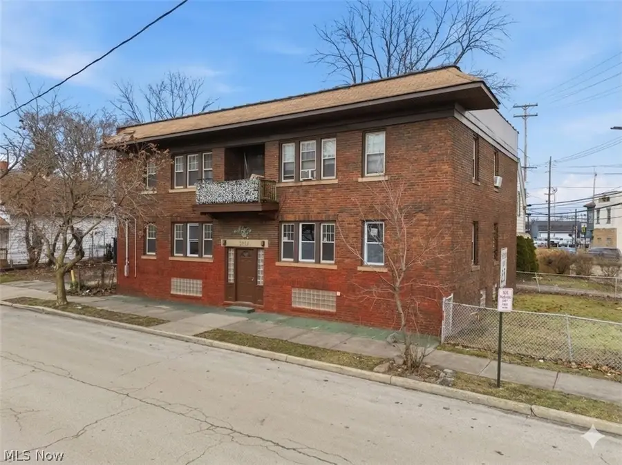 3384 W 63rd Street, Cleveland, OH 44102 - #3