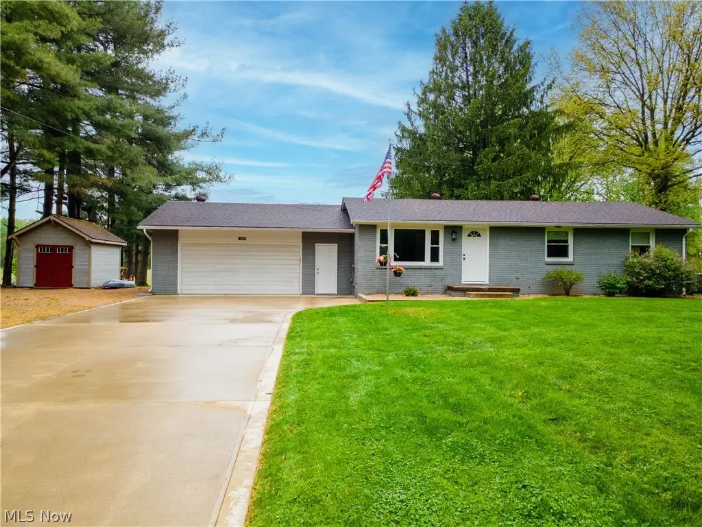 13095 Navarre Sw Road, Beach City, OH 44608 - #1