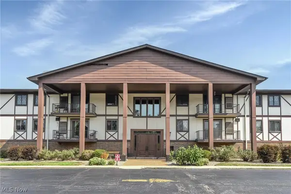 4849 Grace Road #122, North Olmsted, OH 44070